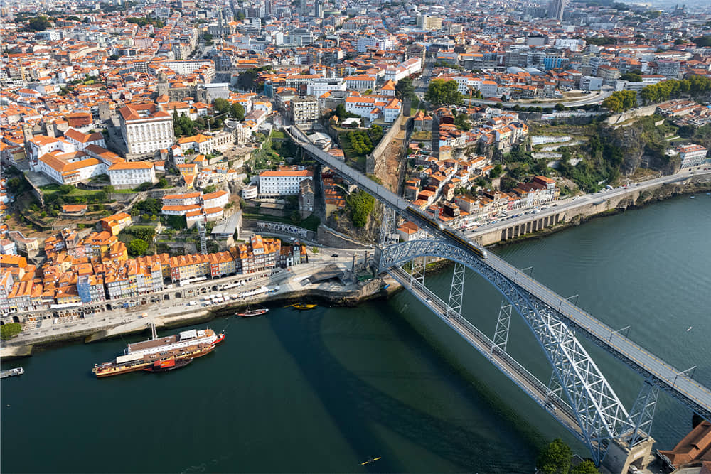 Un viaje por los lugares imprescindibles de Oporto